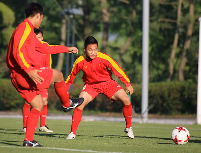 nu cuoi tro lai voi u20 viet nam truoc tran gap honduras