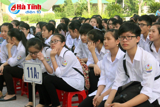 trang bi ky nang lai xe mo to an toan cho hoc sinh thpt