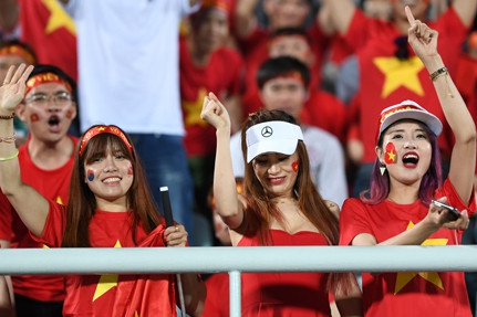 nhung bong hong viet dot chay khan dai san cheonan