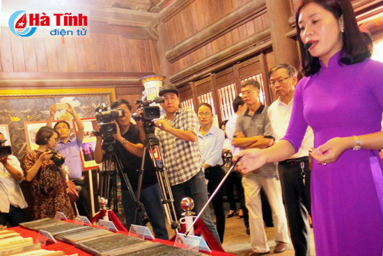 gioi thieu di san moc ban truong hoc phuc giang tai quoc tu giam