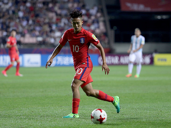 cap sao tre barca toa sang u20 han quoc day argentina den bo vuc