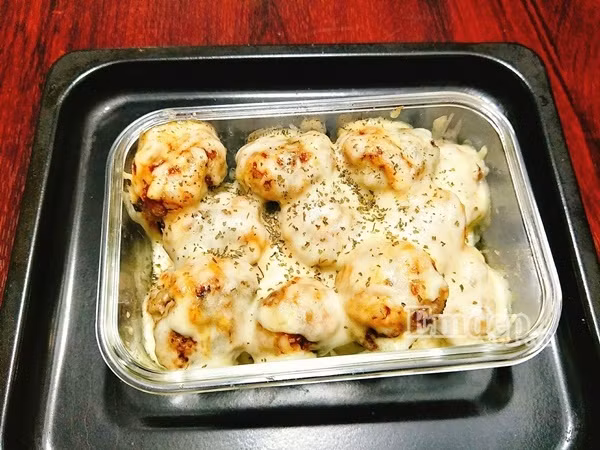 khoi day cam hung ngay mua bang mon thit vien nuong pho mai thom nuc