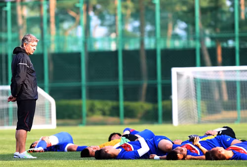 giam doc ky thuat cua vff viet nam dau phap nhu kien da voi