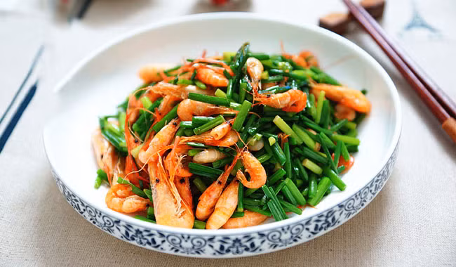 70 tre viet thieu kem mot trong nhung nguyen nhan bieng an thap coi