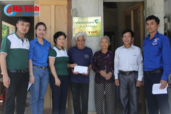 vietcombank ha tinh chung tay vi an sinh cong dong