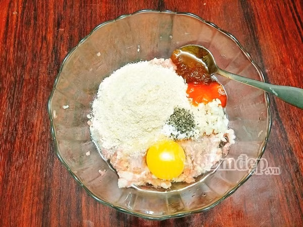 khoi day cam hung ngay mua bang mon thit vien nuong pho mai thom nuc