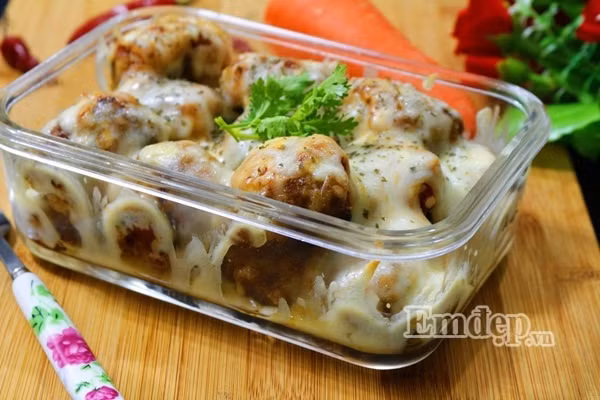 khoi day cam hung ngay mua bang mon thit vien nuong pho mai thom nuc