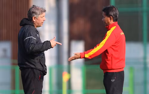 giam doc ky thuat cua vff viet nam dau phap nhu kien da voi