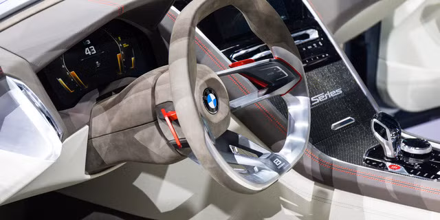 chiem nguong ve dep cua xe trong mo bmw 8 series ngoai doi thuc