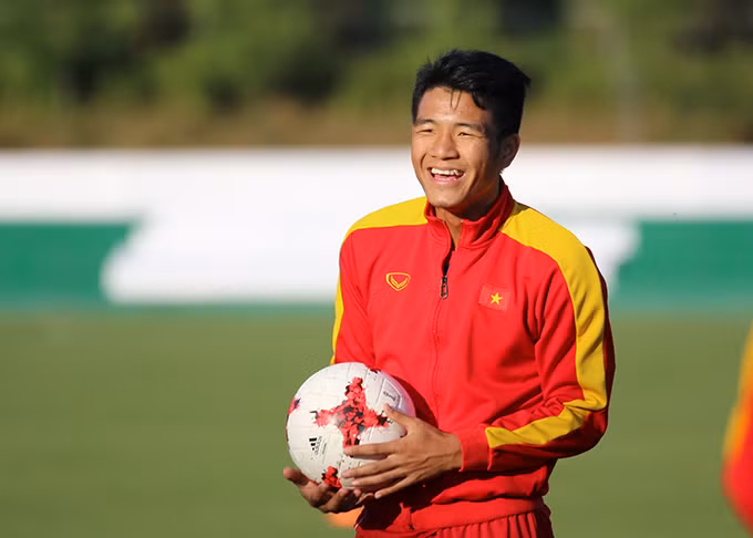 nu cuoi tro lai voi u20 viet nam truoc tran gap honduras