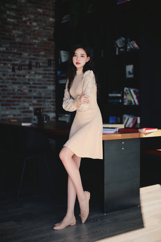 Cả tuần mặc đẹp cùng các mẫu váy cổ điển