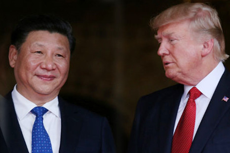 Tổng thống Trump (phải) và Chủ tịch Tập trong cuộc gặp ở Washington năm 2017. Ảnh: Reuters. Sai lầm khiến Trung Quốc “tự bắn vào chân” trong chiến tranh thương mại với Mỹ