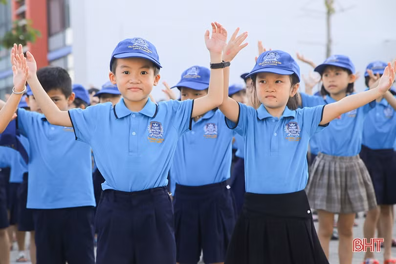 “Khoảng cách đến trái tim” của giáo viên, học sinh Trường Albert Einstein