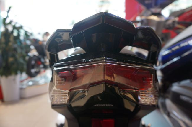 Ảnh thực tế Honda Air Blade 2018 đang làm “dậy sóng” thị trường Việt