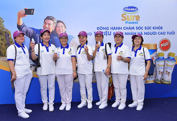 Vinamilk Sure Prevent đồng hành cùng 3000 người cao tuổi tại TP Hồ Chí Minh