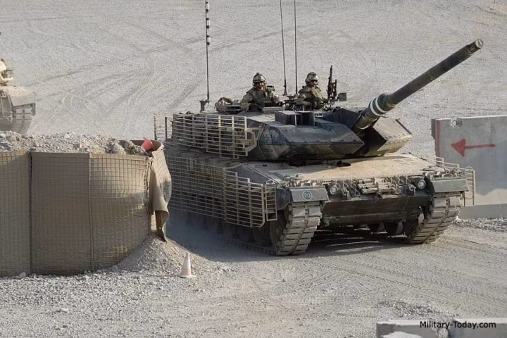 Xe tăng chủ lực Leopard 2A6 của Đức uy lực hàng đầu thế giới