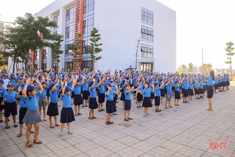 “Khoảng cách đến trái tim” của giáo viên, học sinh Trường Albert Einstein