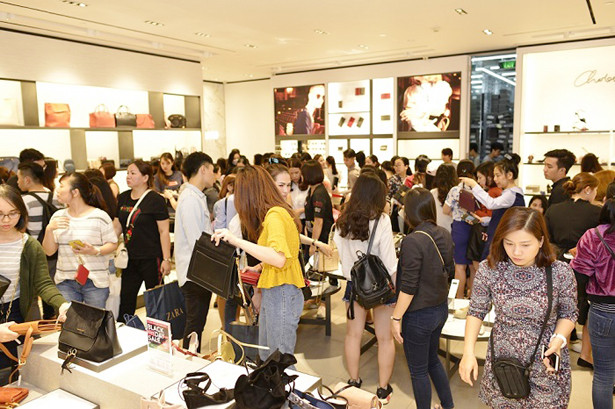 "Mê cung ưu đãi" tại 2.500 gian hàng ở Vincom Black Friday 2018 ảnh 2 “Mê cung ưu đãi” tại 2.500 gian hàng ở Vincom Black Friday 2018