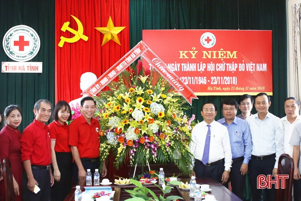 Lãnh đạo tỉnh chúc mừng Hội Chữ thập đỏ Hà Tĩnh nhân ngày thành lập