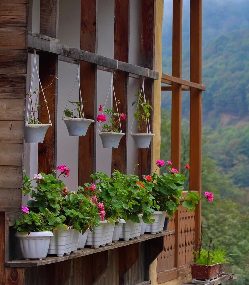 Kỳ lạ ngôi làng không mái ngói