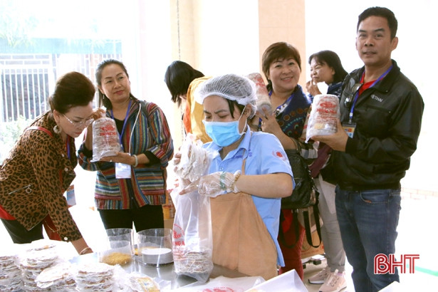 Đoàn Famtrip các tỉnh Đông Bắc Thái Lan khảo sát du lịch tại Hà Tĩnh