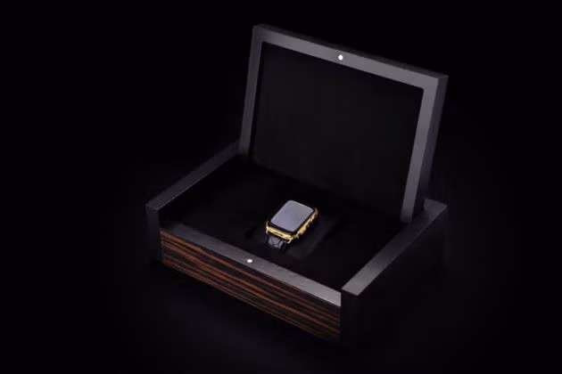 Mãn nhãn chiếc Apple Watch Series 4 phiên bản mạ vàng trị giá tới 2.200 USD