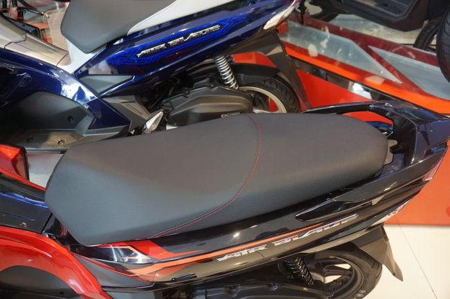 Ảnh thực tế Honda Air Blade 2018 đang làm “dậy sóng” thị trường Việt