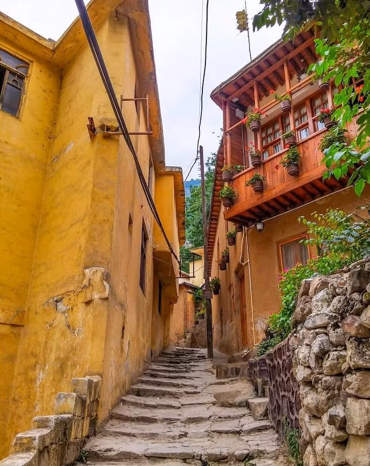 Kỳ lạ ngôi làng không mái ngói