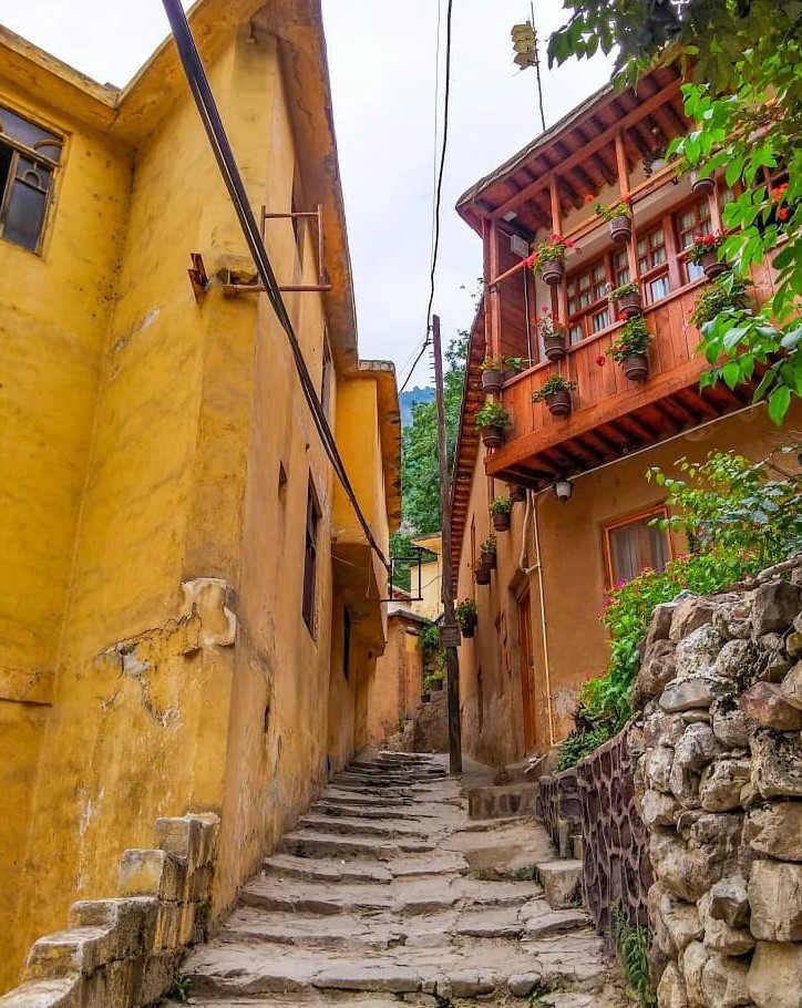 Kỳ lạ ngôi làng không mái ngói