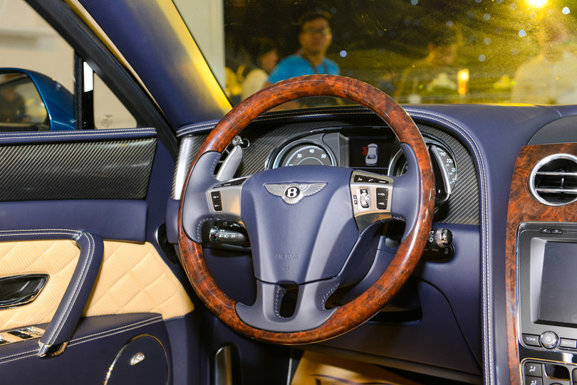 Chi tiết Bentley Flying Spur V8 S giá hơn 16,8 tỷ đầu tiên tại VN