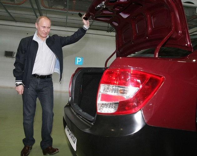 Tổng thống Nga Putin và niềm đam mê ô tô