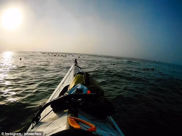 Bộ lạc thời Đồ Đá sống biệt lập 30.000 năm qua, giết bất cứ người nào xâm nhập