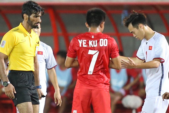 Việt Nam hòa Myanmar trong ngày trọng tài mắc sai lầm liên tiếp