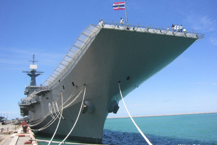 Tàu sân bay duy nhất của Đông Nam Á mạnh cỡ nào?