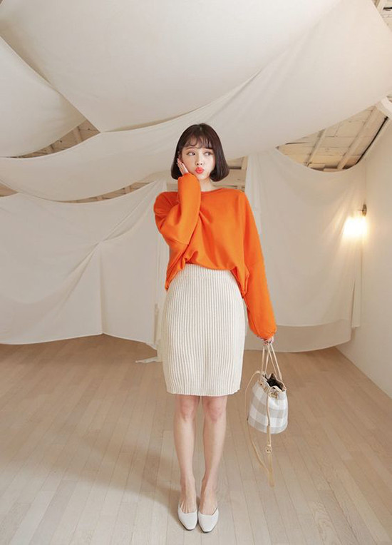 Mặc đẹp đến văn phòng với các chất liệu hợp xu hướng