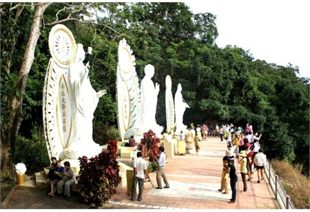 Khu du lịch tâm linh Tà Cú