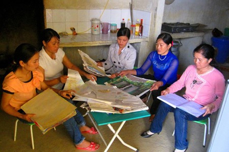 Mọi sinh hoạt của BGH và giáo viên trường Mần non Ân phú phải dùng chung với bếp ăn học sinh.