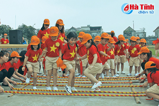 be cuoi tit mat voi ngay hoi the duc the thao