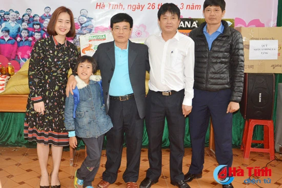 tiep nhan nuoi duong tre mo coi nhung vuong mac can thao go