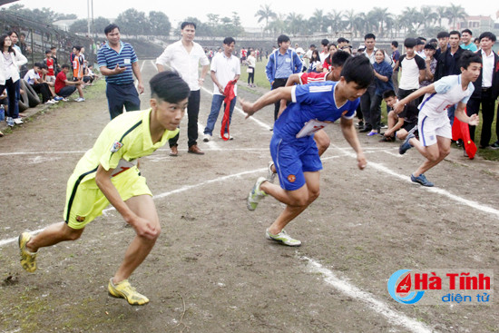 gan 1 800 vdv tranh tai dai hoi dien kinh the thao hoc sinh 2017
