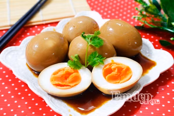 la mieng voi mon trung ngam nuoc tuong rat thom ngon