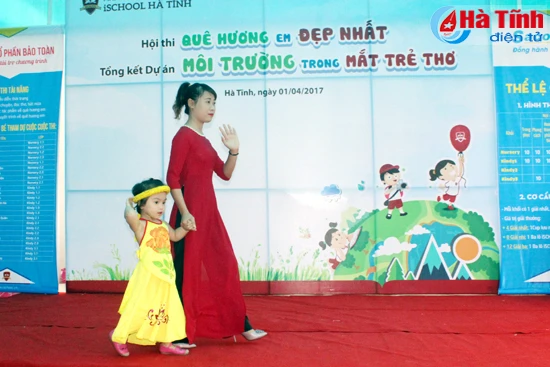 tre thich thu voi hoi thi que huong em dep nhat