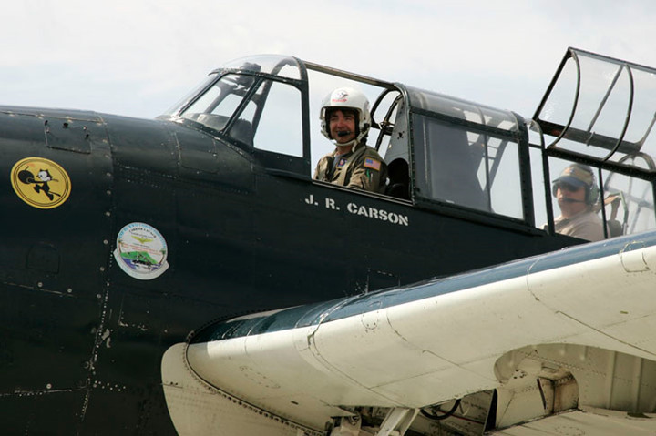 suc manh dang so cua may bay cuong kich avenger