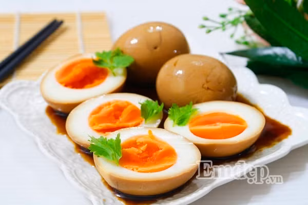 la mieng voi mon trung ngam nuoc tuong rat thom ngon