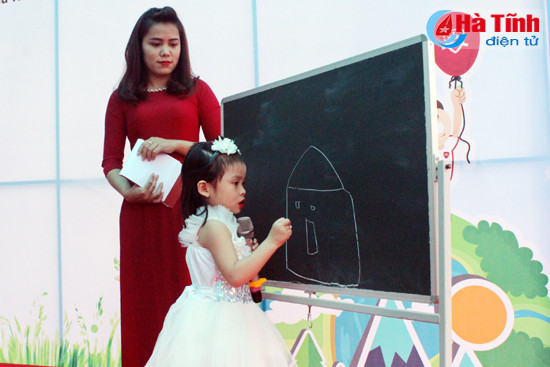 tre thich thu voi hoi thi que huong em dep nhat