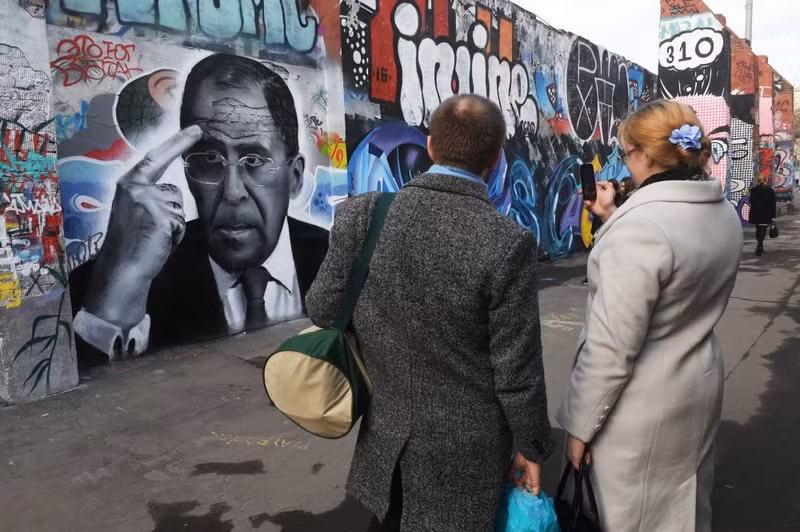 chiem nguong cac chinh khach va nhan vat noi tieng qua nghe thuat graffiti