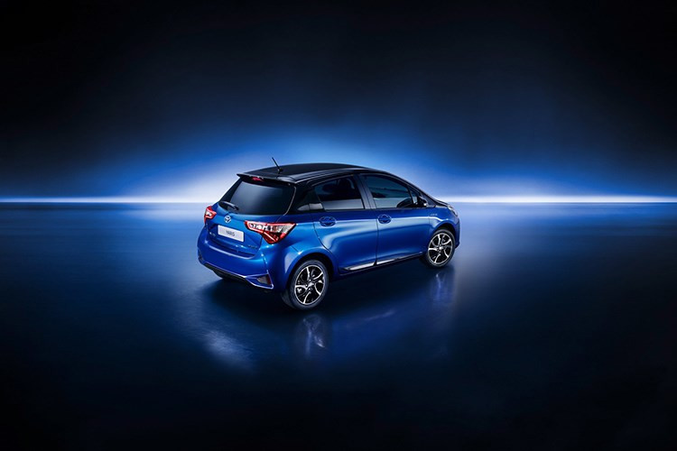 toyota yaris 2018 tre trung nang dong va the thao hon