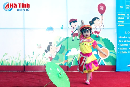 tre thich thu voi hoi thi que huong em dep nhat