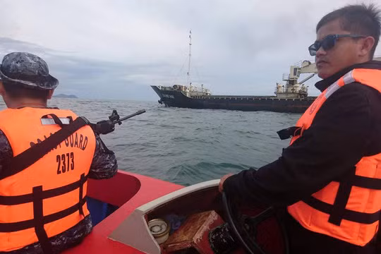 dong nam a doi mat nan cuop bien