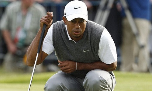 tiger woods rut khoi masters